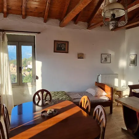 Milionis Manor Casa de Férias