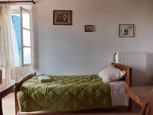 Nyaraló Milionis Manor